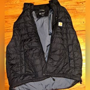 Men’s size xtra large carhartt puffer jacket.(sleeve less)